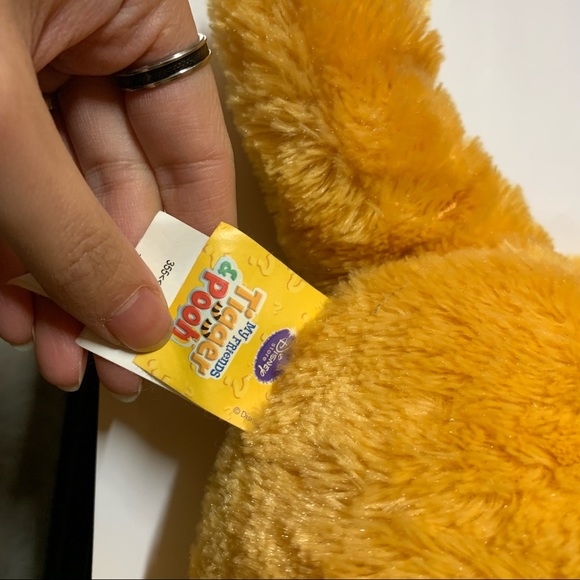 Disney Store Exclusive My Friends Tigger & Pooh Winnie The Pooh Core Pooh Plush - Picture 3 of 6